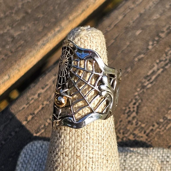 14k gold & 925 sterling spider web ring - Picture 5 of 10
